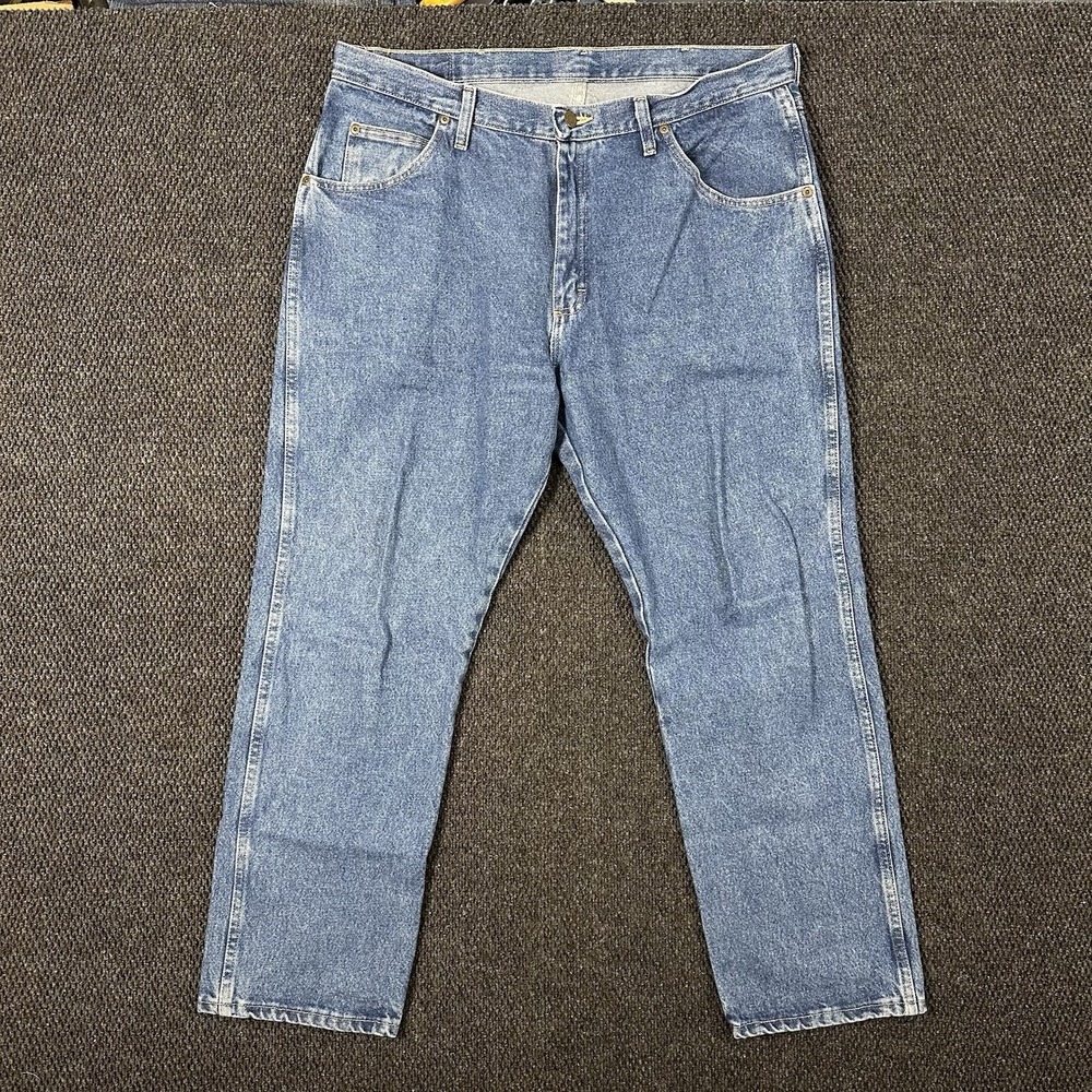 Y2K Wrangler Men's Jeans 38x30 Regular Fit Medium Wash Denim (Tag 38x29) Mexico